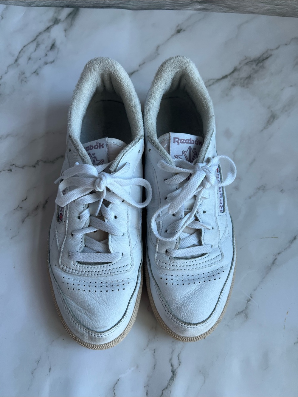 Reebok Women’s White and Lilac Sneakers size 9